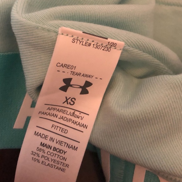 Under Armour Sports Bra - Picture 3 of 3